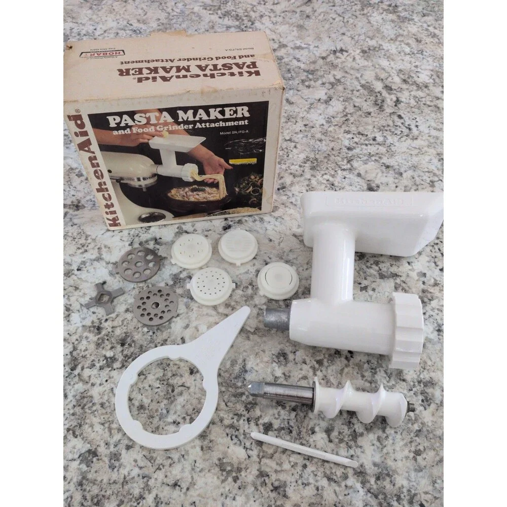 VTG. Kitchenaid Pasta Maker & Food Grinder Attachment MODEL # SN/FG-A